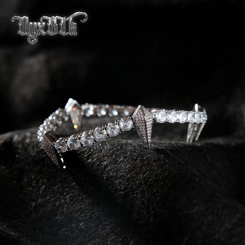"King of Style: Black Panther Iced Out Bracelet 🖤💎" Channel your inner strength with this bold Black Panther tennis bracelet, featuring premium CZ stones and a multi-color option for ultimate flair. 🔥👑