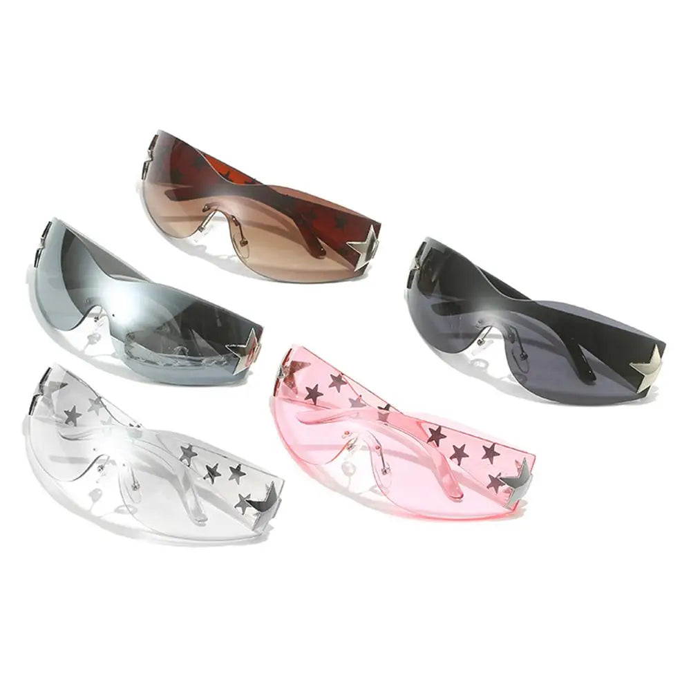Star Power: Rimless Y2K Sunglasses for Trendsetters 🖤✨" Elevate your outdoor style with these rimless Y2K sunglasses, featuring a unique star wrap-around design perfect for men and women alike. 😎🌟