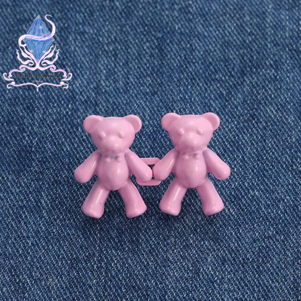 "Bear-ly Fit: Adjustable Jean Button Pins 🐻👖" Instantly tighten your jeans with these adorable bear-shaped button pins—no sewing required! Perfect for a cute, quick fix. ✨💖
