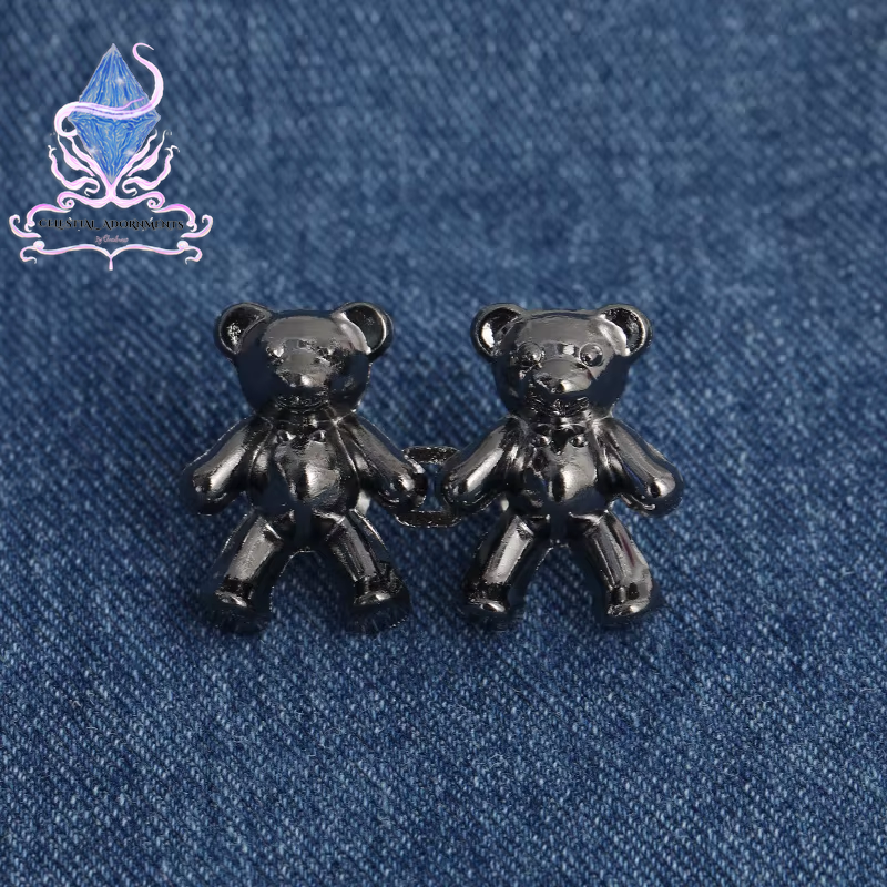 "Bear-ly Fit: Adjustable Jean Button Pins 🐻👖" Instantly tighten your jeans with these adorable bear-shaped button pins—no sewing required! Perfect for a cute, quick fix. ✨💖