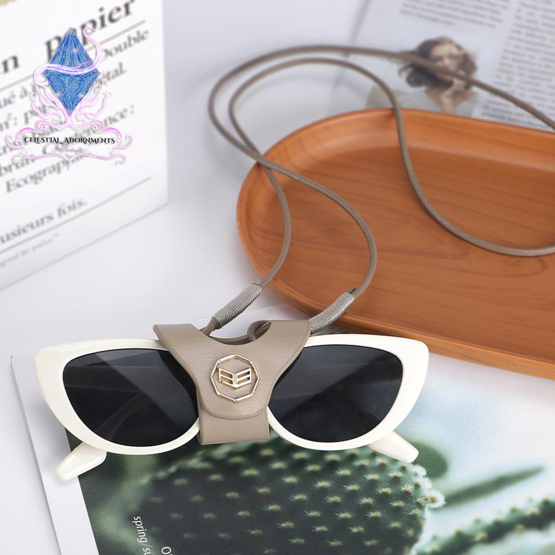 "Fashion Meets Function: Leather Eyeglass Neck Strap 🕶️💎" Keep your eyewear stylishly close with this Royal Bagger genuine leather strap, designed for easy access and anti-loss protection. 💫👓