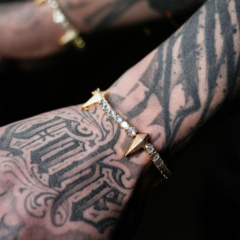 "King of Style: Black Panther Iced Out Bracelet 🖤💎"  Channel your inner strength with this bold Black Panther tennis bracelet, featuring premium CZ stones and a multi-color option for ultimate flair. 🔥👑