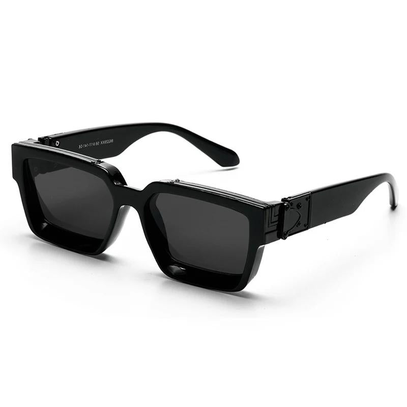 "Ultimate Luxury: Ruiao Retro Millionaire Shades 🕶️✨"  Step into 2025 with style and sophistication. These luxury black sunglasses from Ruiao feature a retro design for both men and women who demand the best. 💎🌟