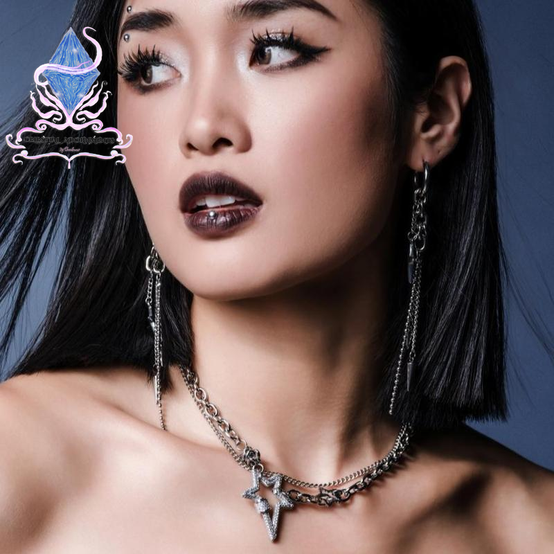 "Nova Burst: Metallic Layered Necklace with Star Diamonds ✨🌌  Illuminate your look with this futuristic Y3K grunge style necklace, featuring star-shaped simulated diamonds and metallic layers that capture the essence of a cosmic explosion. 💫🌟"